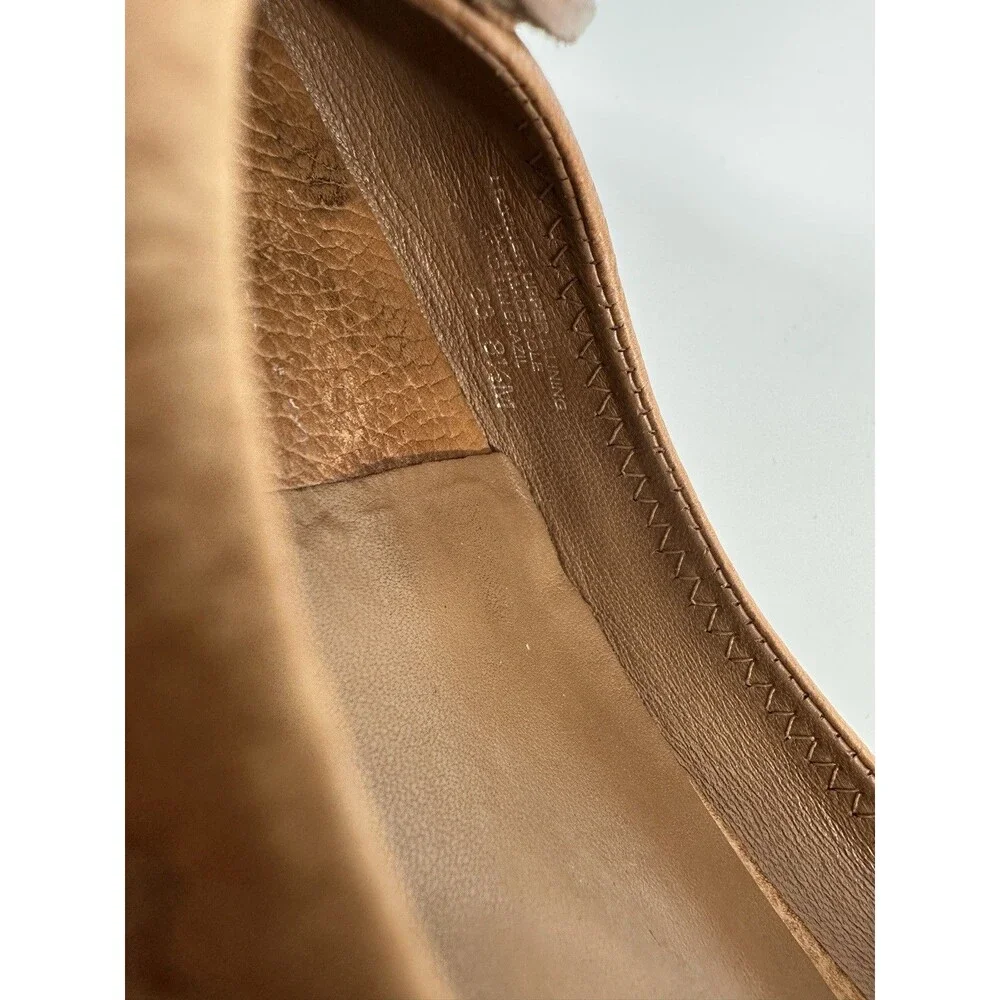 tory burch shoes 8 1/2 M tan flats shoes EUC